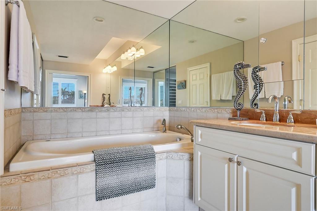 4530 Gulf Shore Blvd N 2-122 Property Photo 30