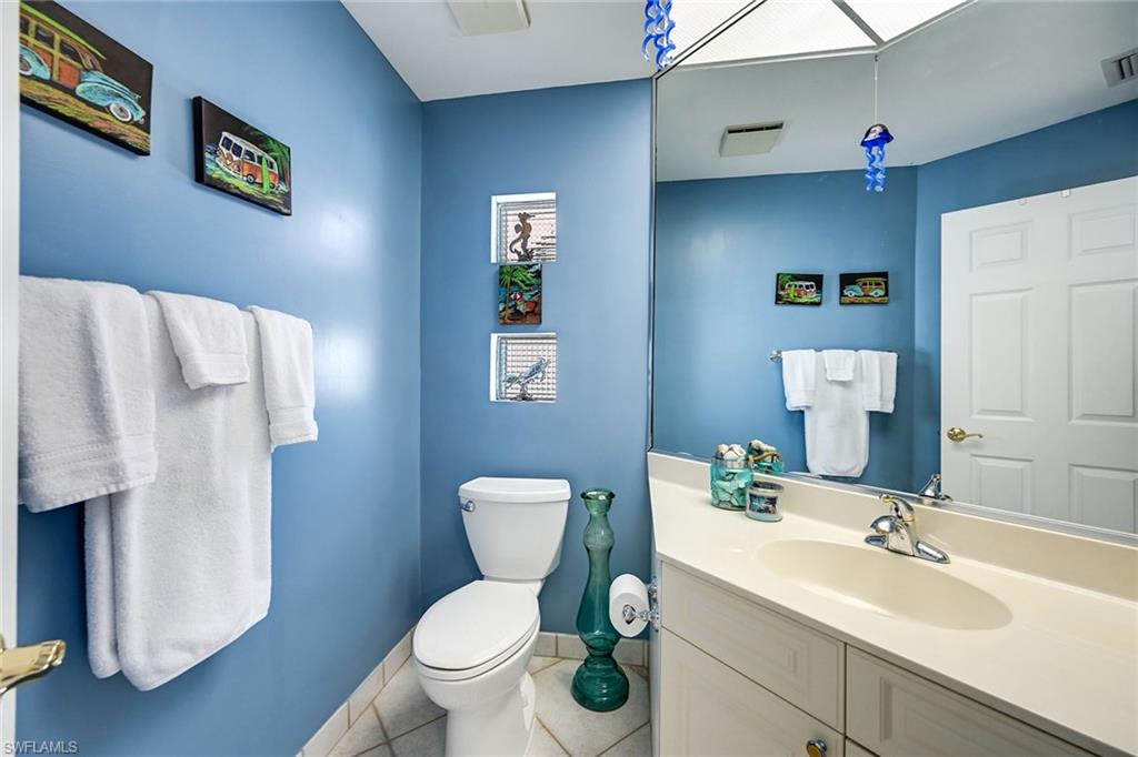 4530 Gulf Shore Blvd N 2-122 Property Photo 37