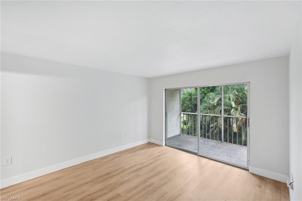 499 Forest Lakes Blvd 305 Property Photo 16