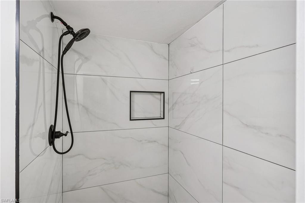 499 Forest Lakes Blvd 305 Property Photo 19