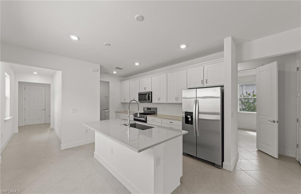 7144 Chapel Creek Ln Property Photo 6