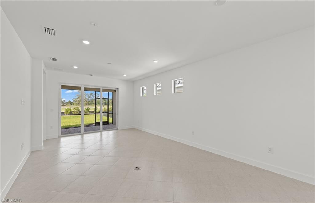 7144 Chapel Creek Ln Property Photo 8