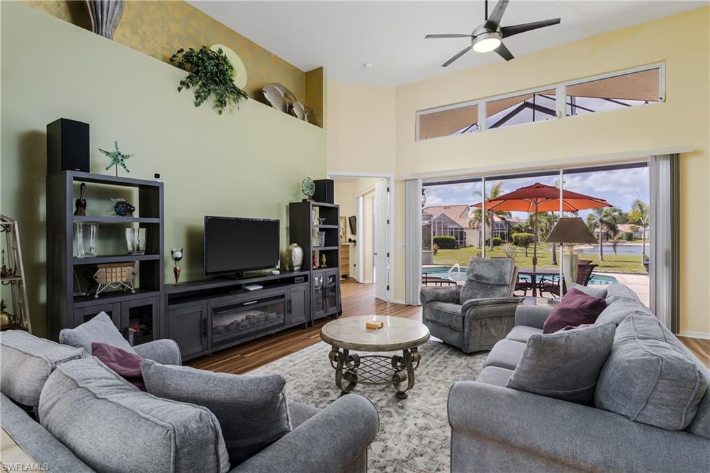 28460 Highgate Dr Property Photo 8