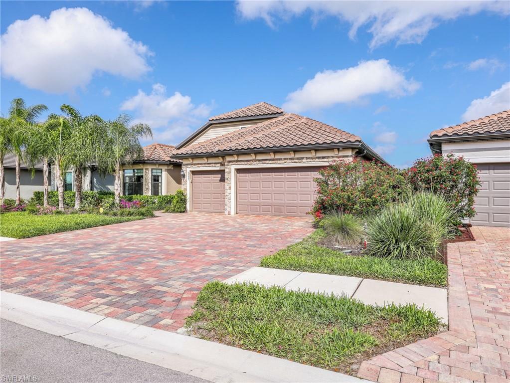 6597 Legacy Way Property Photo 3