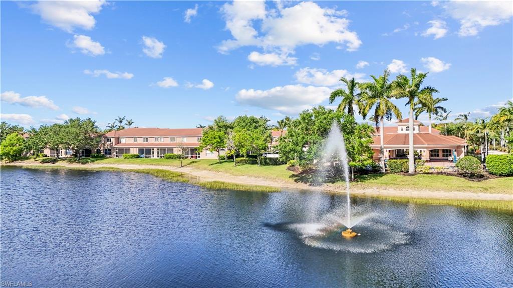 9808 Roundstone CIR