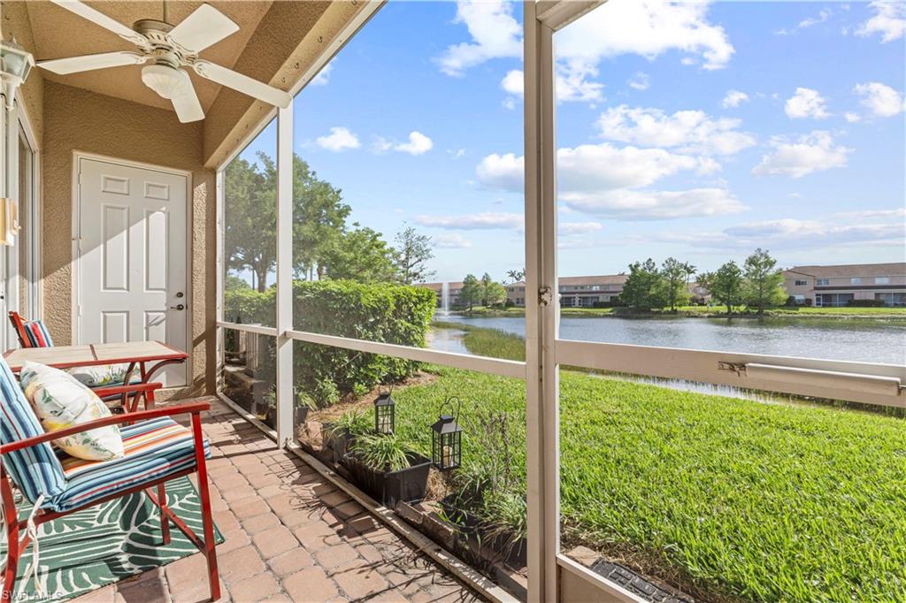 9808 Roundstone Cir Property Photo 4