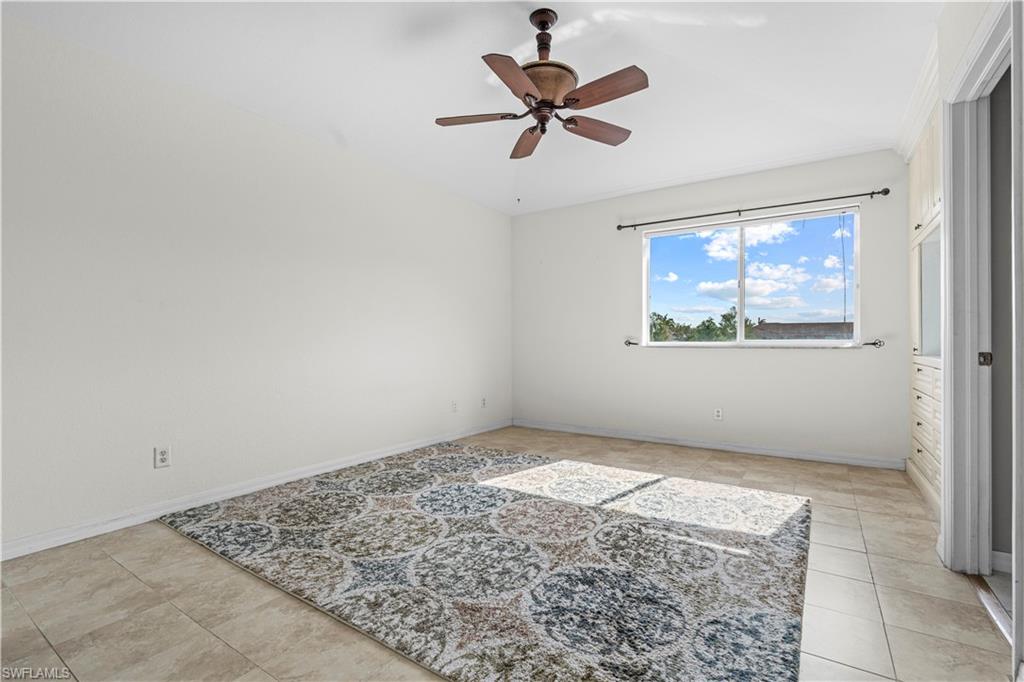 9808 Roundstone Cir Property Photo 6