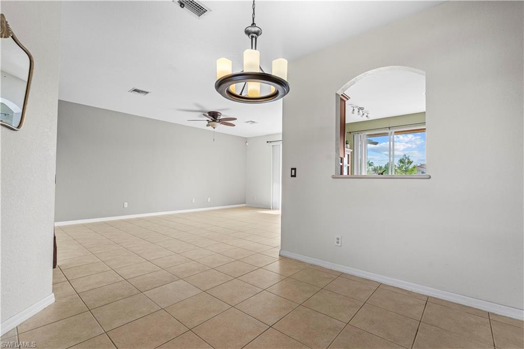 9808 Roundstone Cir Property Photo 18