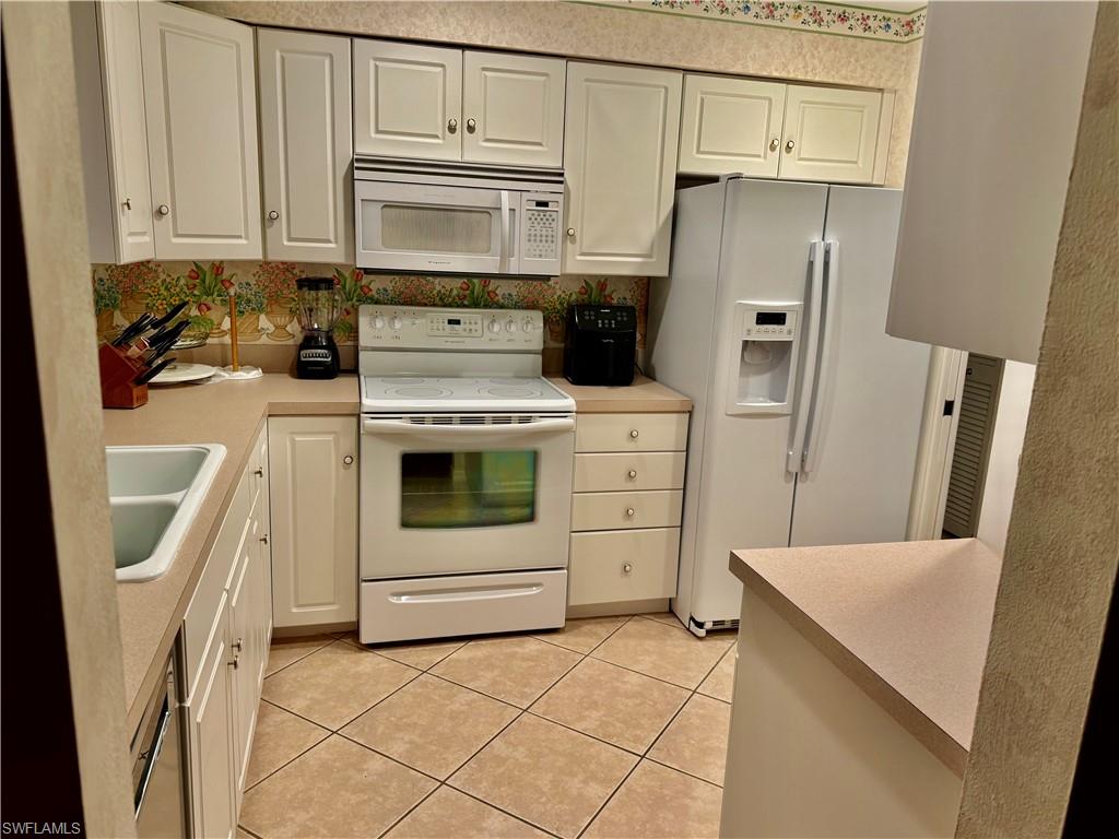 4187 Lakewood Blvd E13 Property Photo 26