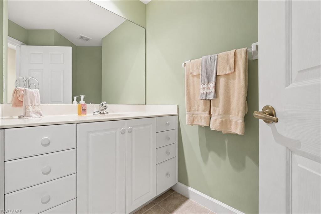 20201 Burnside Pl 101 Property Photo 20