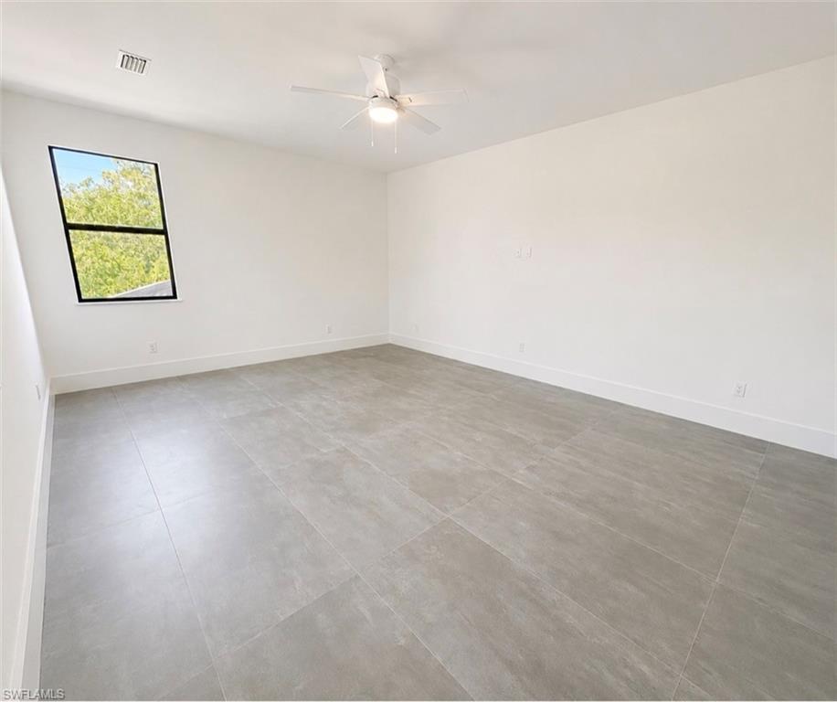2727 Van Buren Ave Property Photo 6