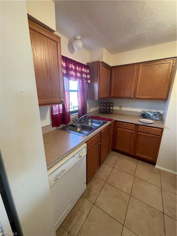 4861 Regal Property Photo 15