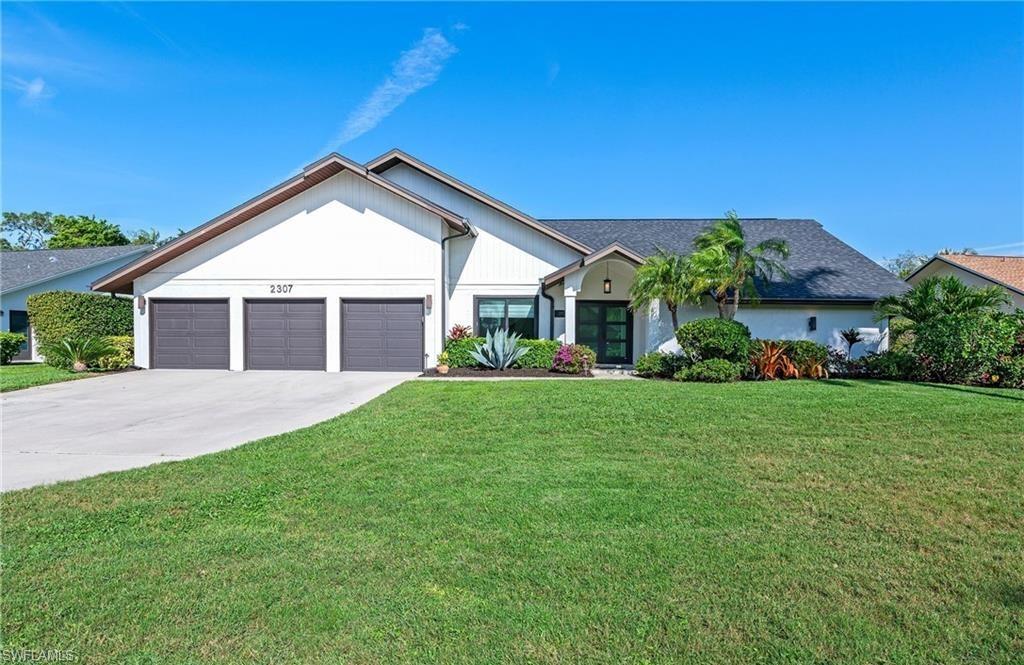2307 Queens WAY Property Photo 1