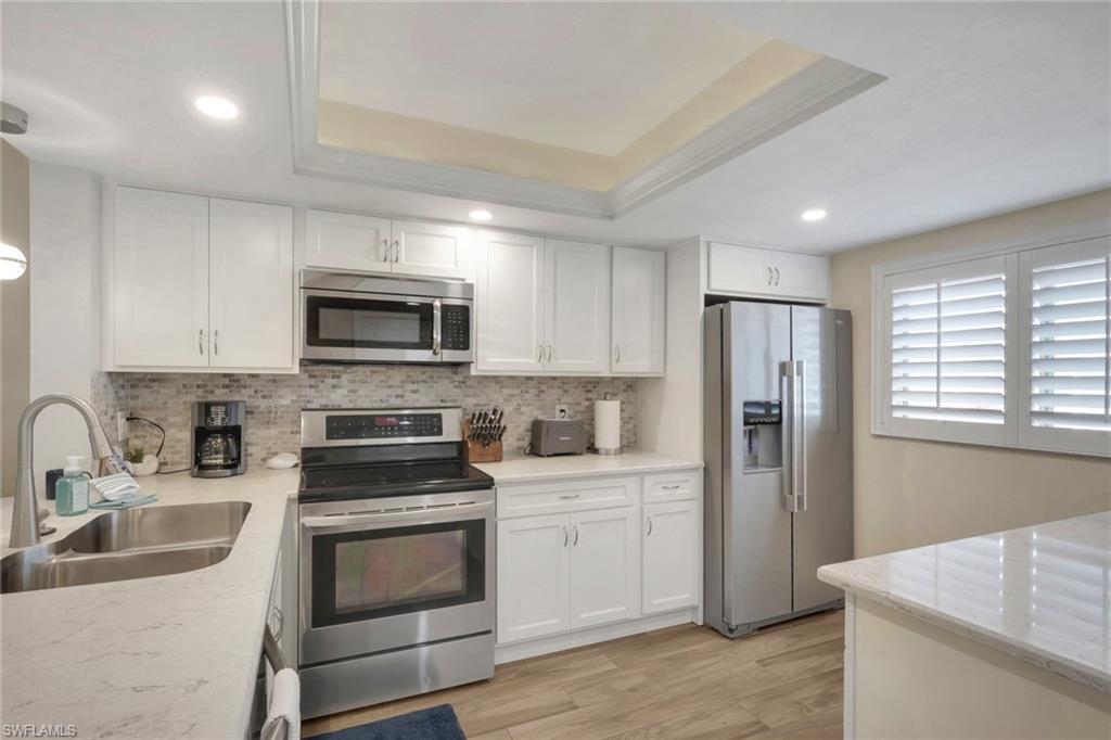 134 Cypress Way E 305 Property Photo 2