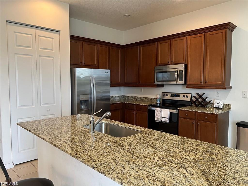 5293 Beckton Rd Property Photo 11