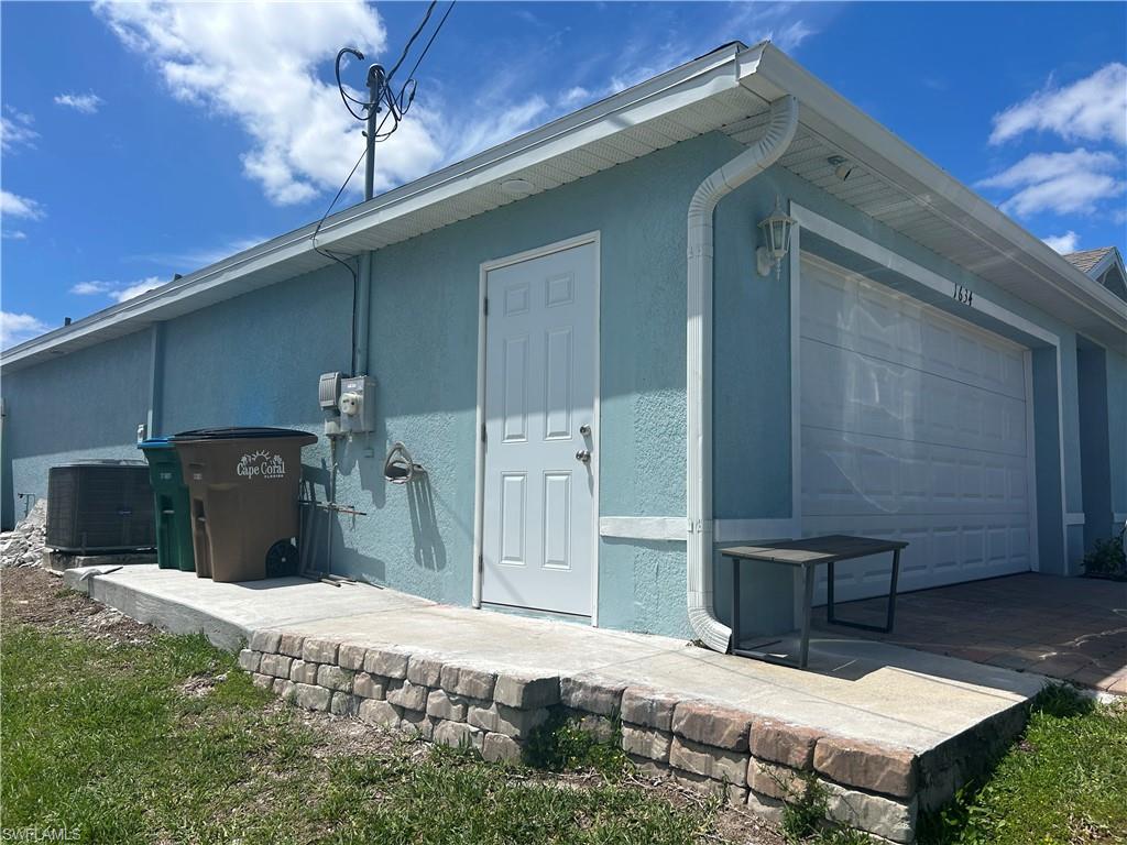 1634 34th St Property Photo 13
