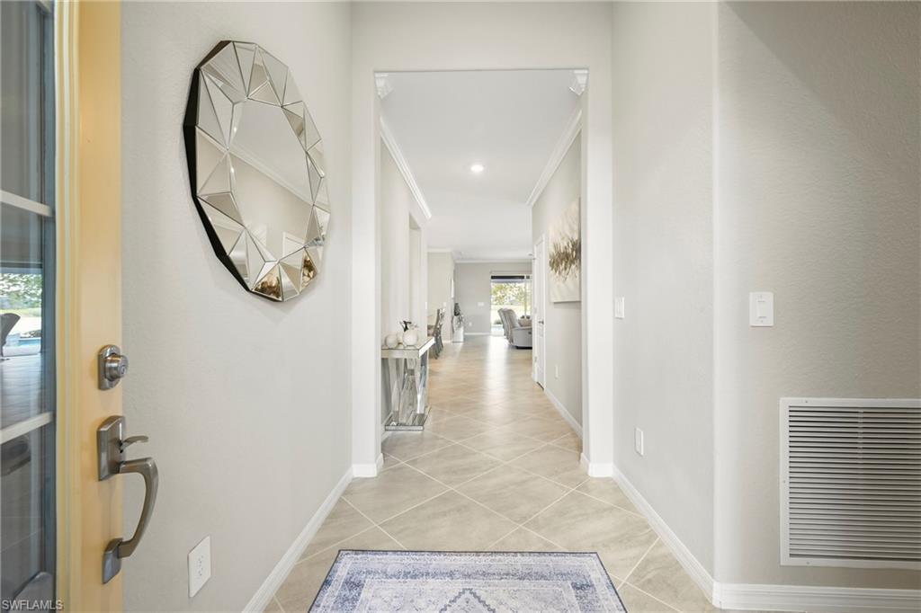 17644 Winding Wood Ln Property Photo 4