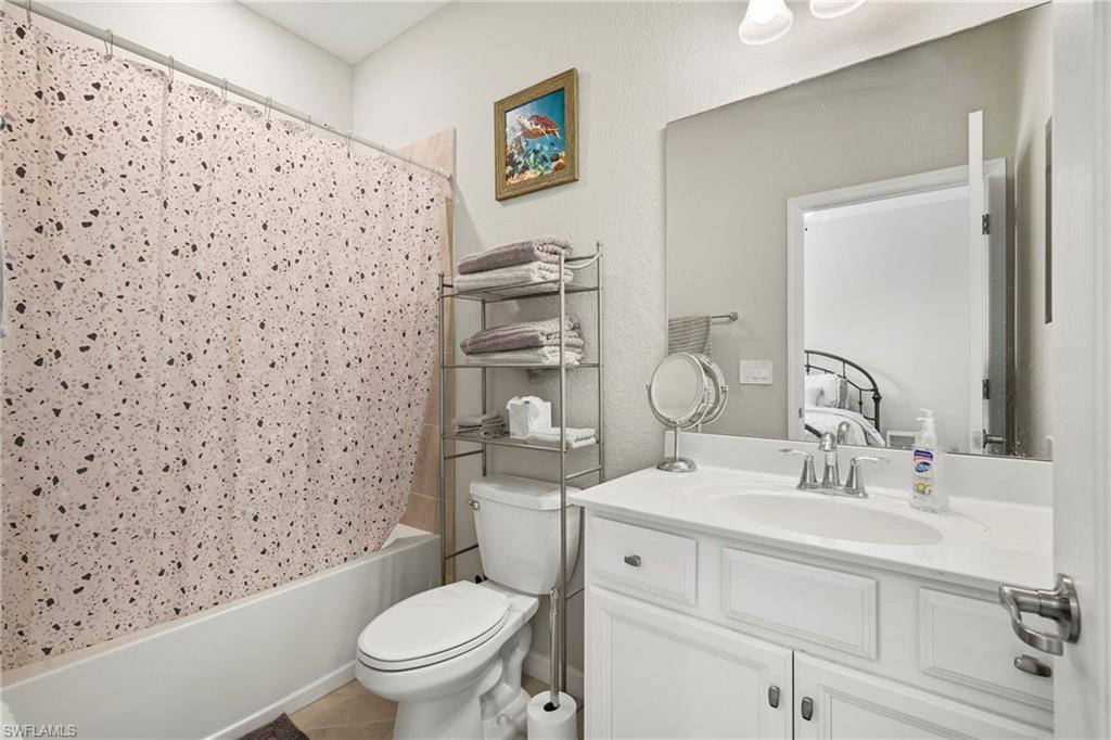 17644 Winding Wood Ln Property Photo 16