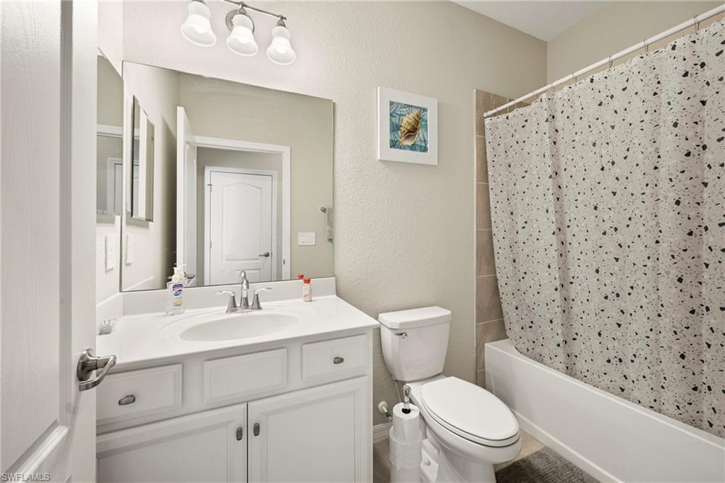 17644 Winding Wood Ln Property Photo 18