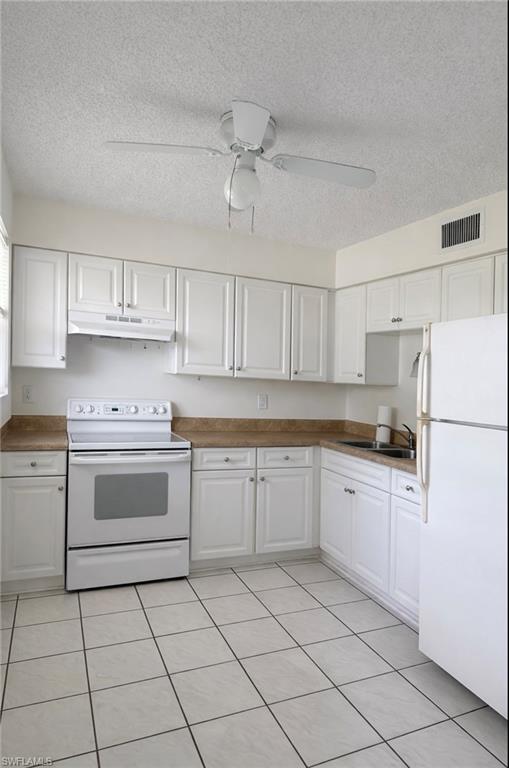 3325 Airport RD N R3 Property Photo 1