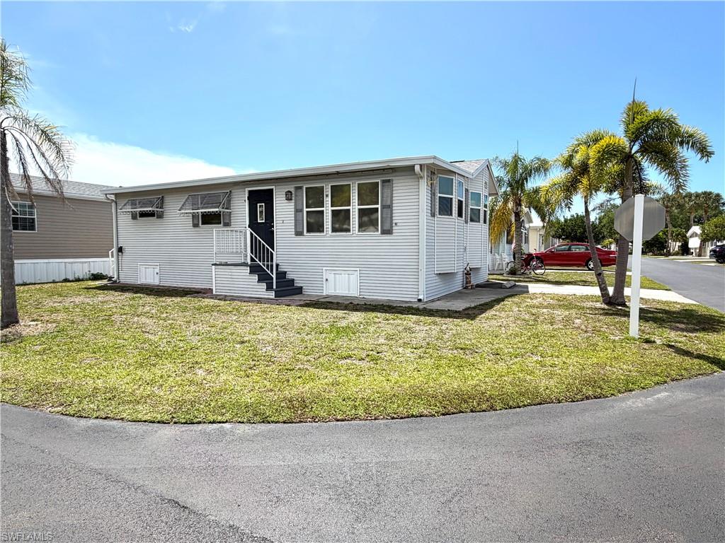 4501 Robert E Lee Blvd E Property Photo 2