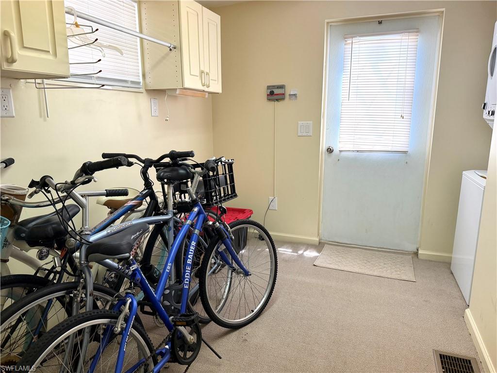 4501 Robert E Lee Blvd E Property Photo 16