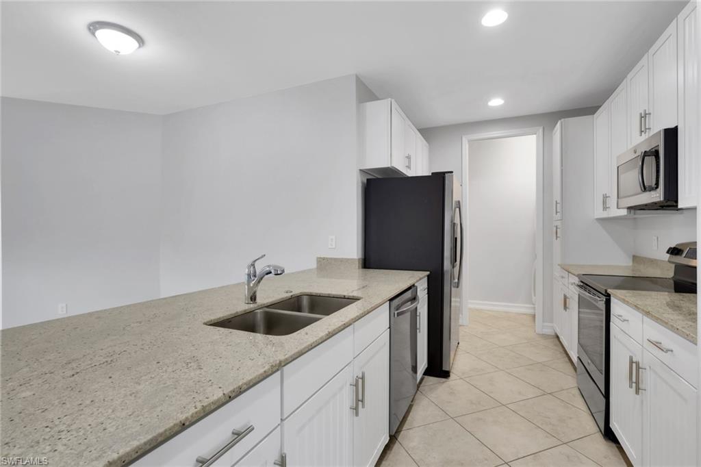 7738 Bristol Cir Property Photo 4