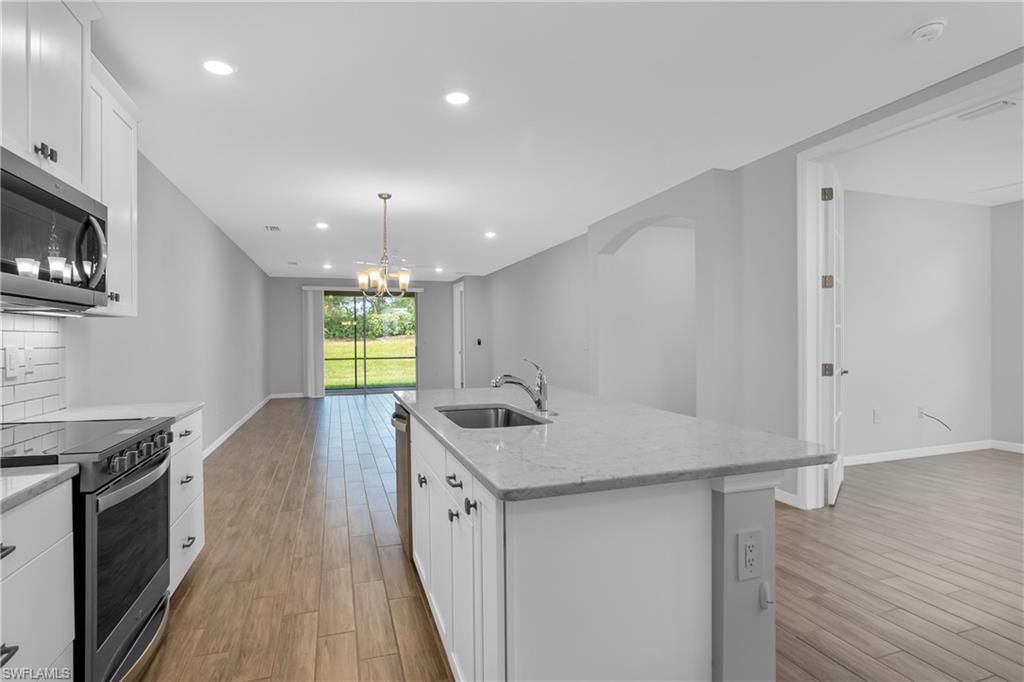 14559 Edgewater Cir Property Photo 6