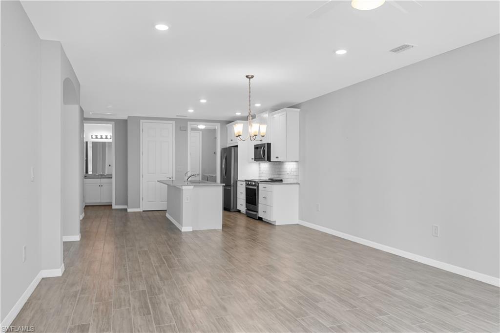 14559 Edgewater Cir Property Photo 7