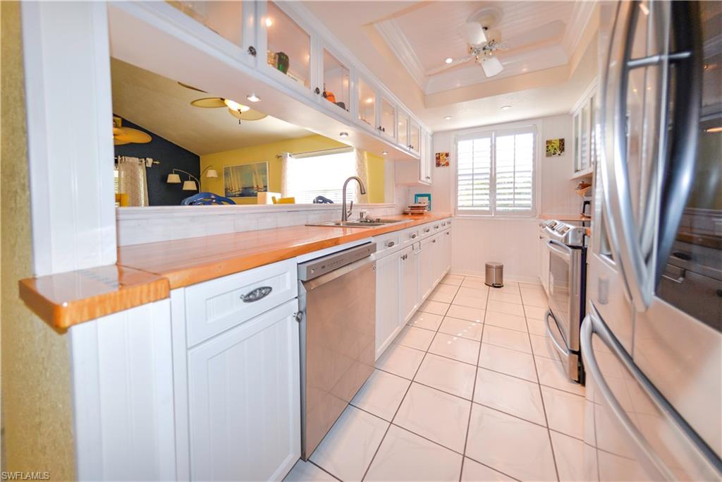 22161 Tallwood Ct 706 Property Photo 16