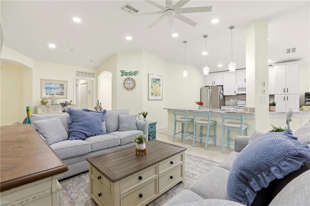 817 Carrick Bend Cir 201 Property Photo 5