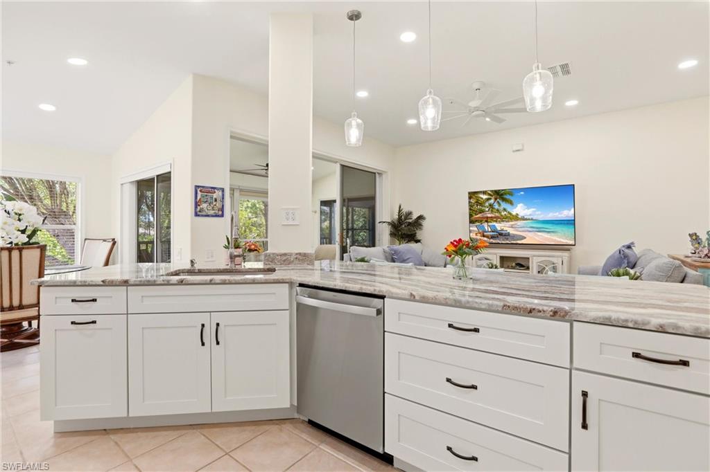 817 Carrick Bend Cir 201 Property Photo 7
