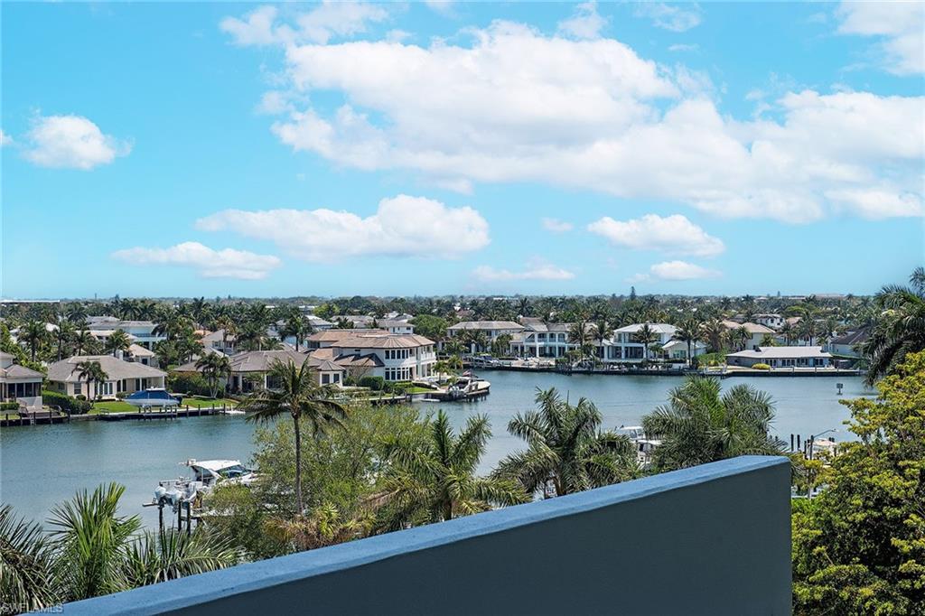 4751 Gulf Shore Blvd N 704 Property Photo 4