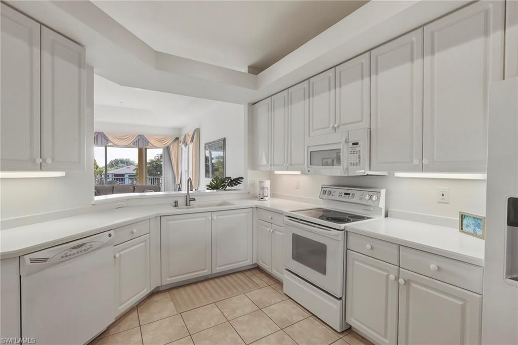 1875 Les Chateaux Blvd 303 Property Photo 9