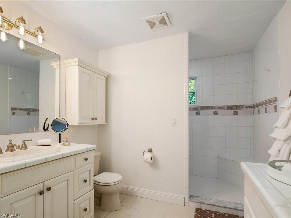 100 Fairview Ave Property Photo 27
