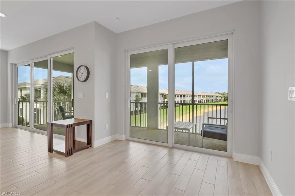 2633 Seychelles Cir 2305 Property Photo 10