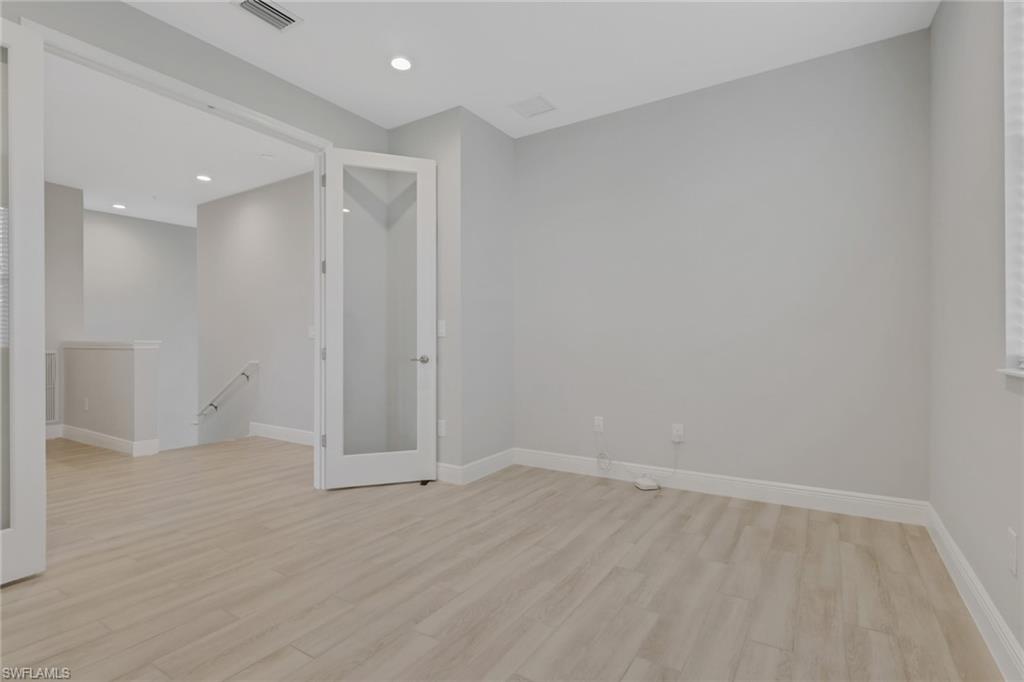 2633 Seychelles Cir 2305 Property Photo 16