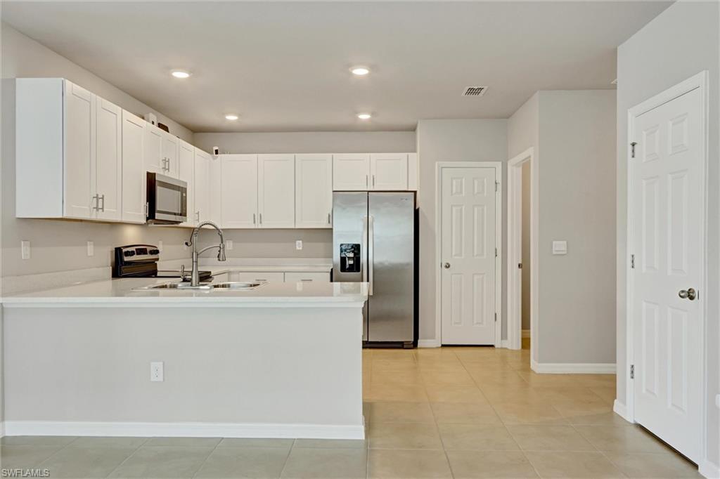 20462 Plumwood Loop Property Photo 6