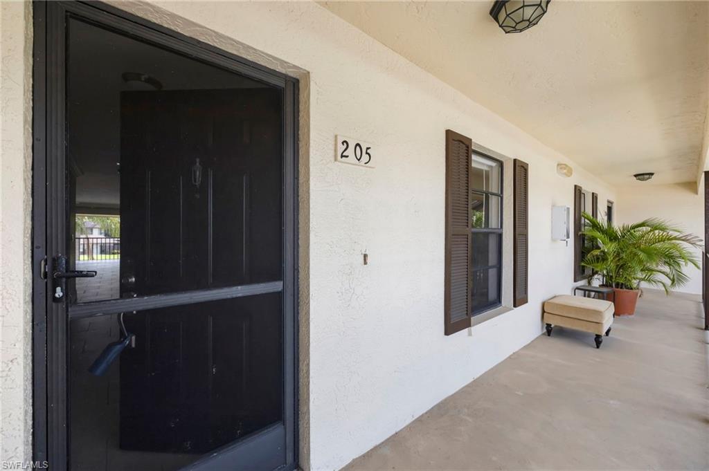 400 Misty Pines Cir 205 Property Photo 3