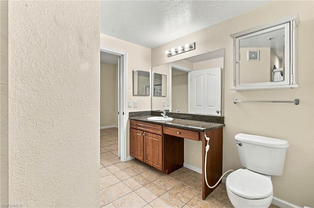 13010 Positano Cir 108 Property Photo 18