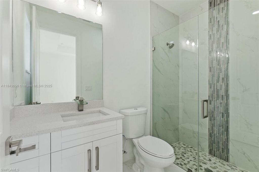 2516 Park Rd Property Photo 8