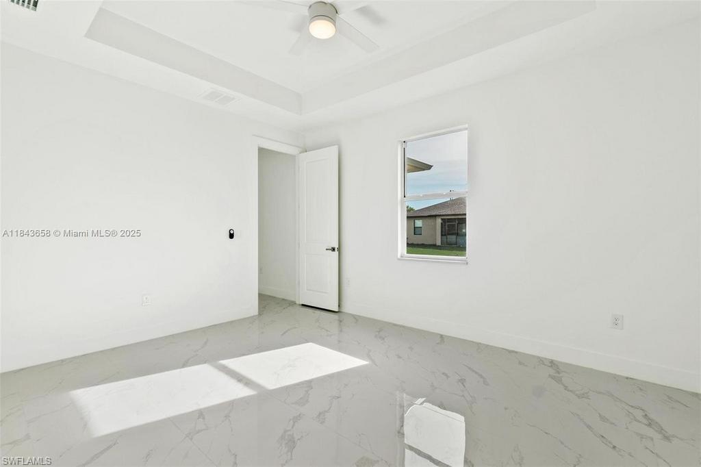 2516 Park Rd Property Photo 9