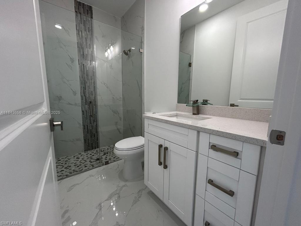 2516 Park Rd Property Photo 10