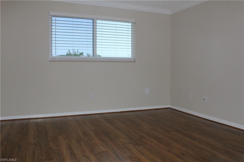 226014725 Property Photo 20