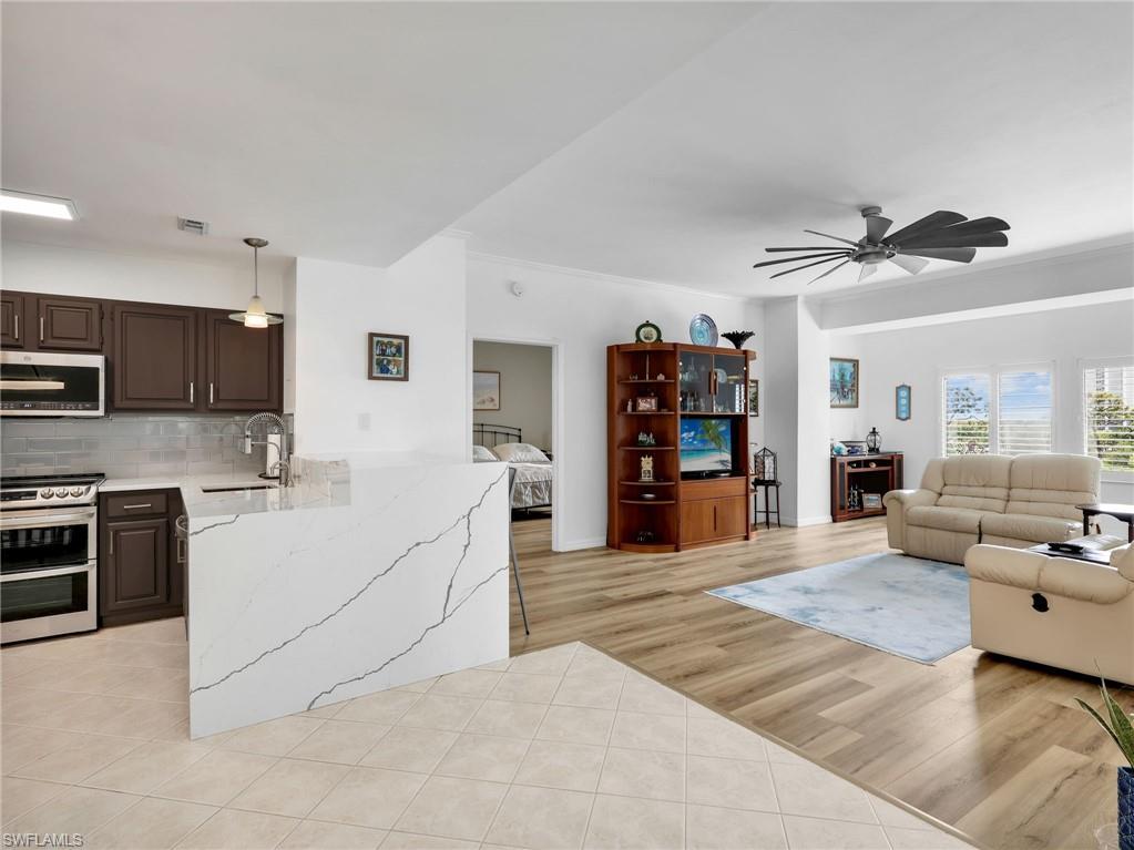 201 Arbor Lake Dr 2-501 Property Photo 6