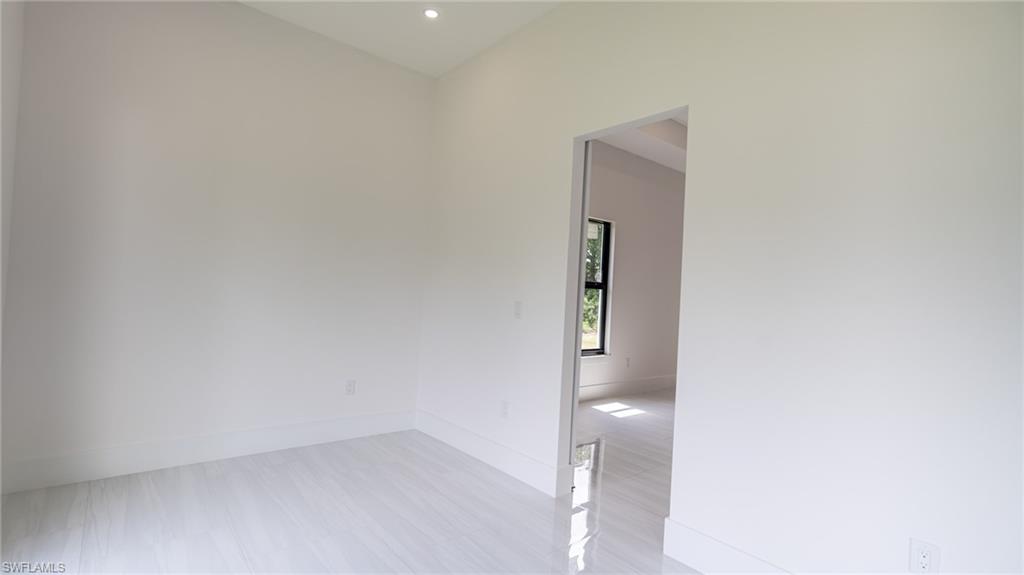 649 Golden Gate Blvd E Property Photo 35