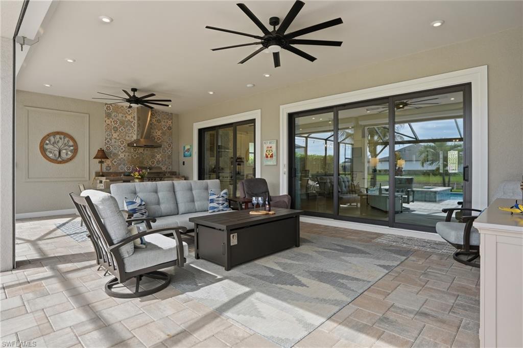 11161 Canal Grande Dr Property Photo 33