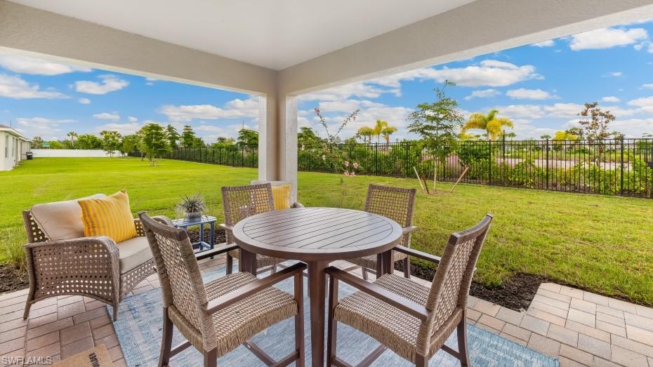 2661 Soft Coral Way Property Photo 13