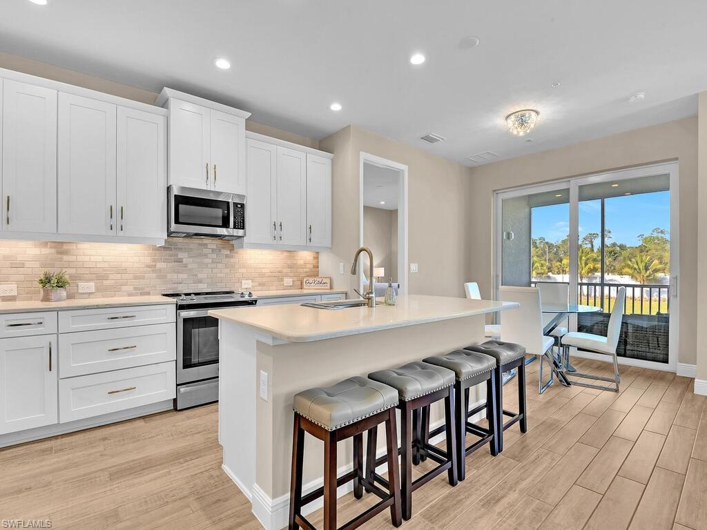 2561 Seychelles DR 308 Property Photo 1