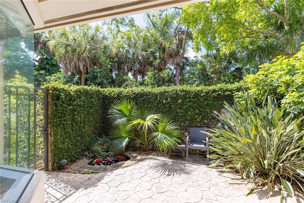 6656 Trail Blvd Property Photo 28
